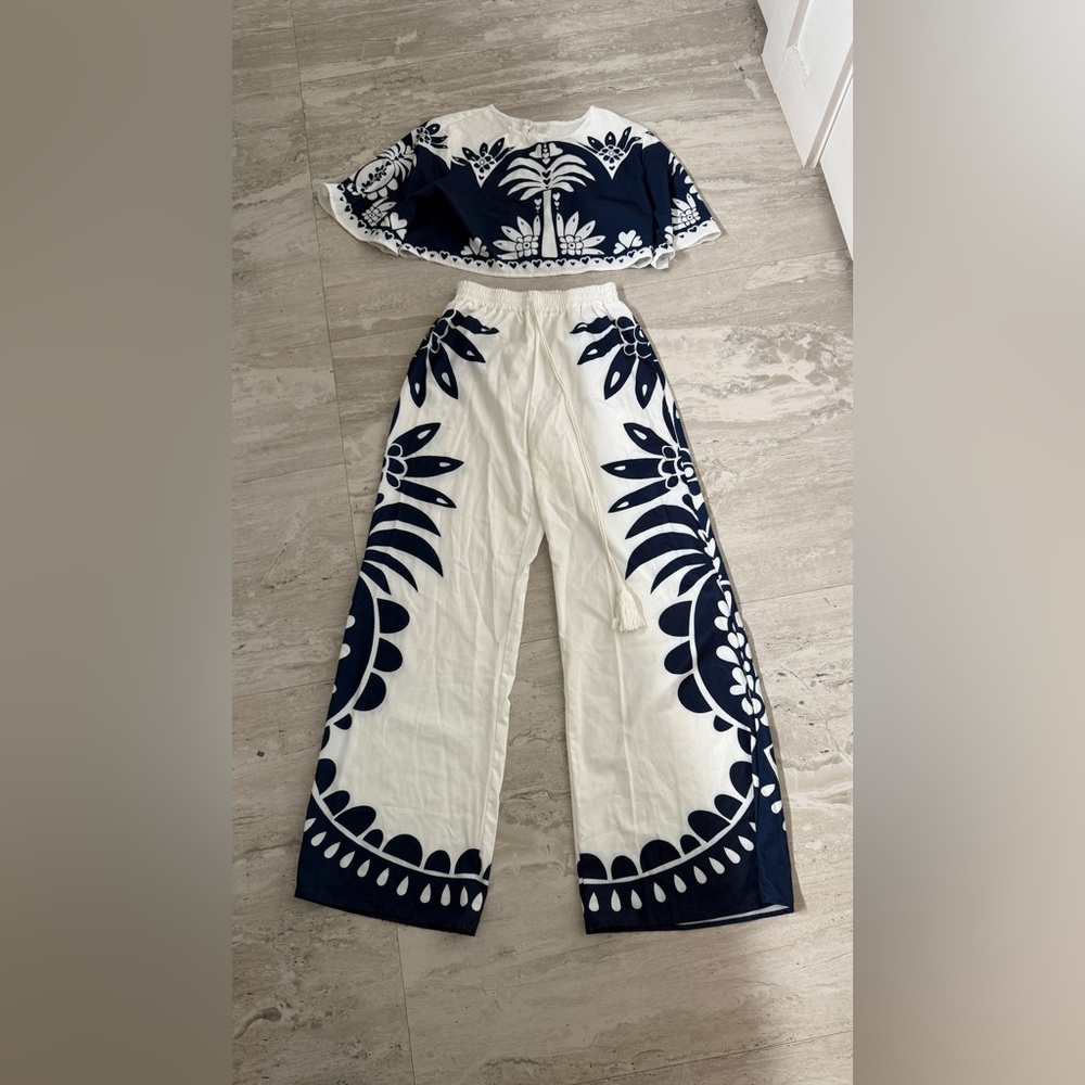 summer suit costume